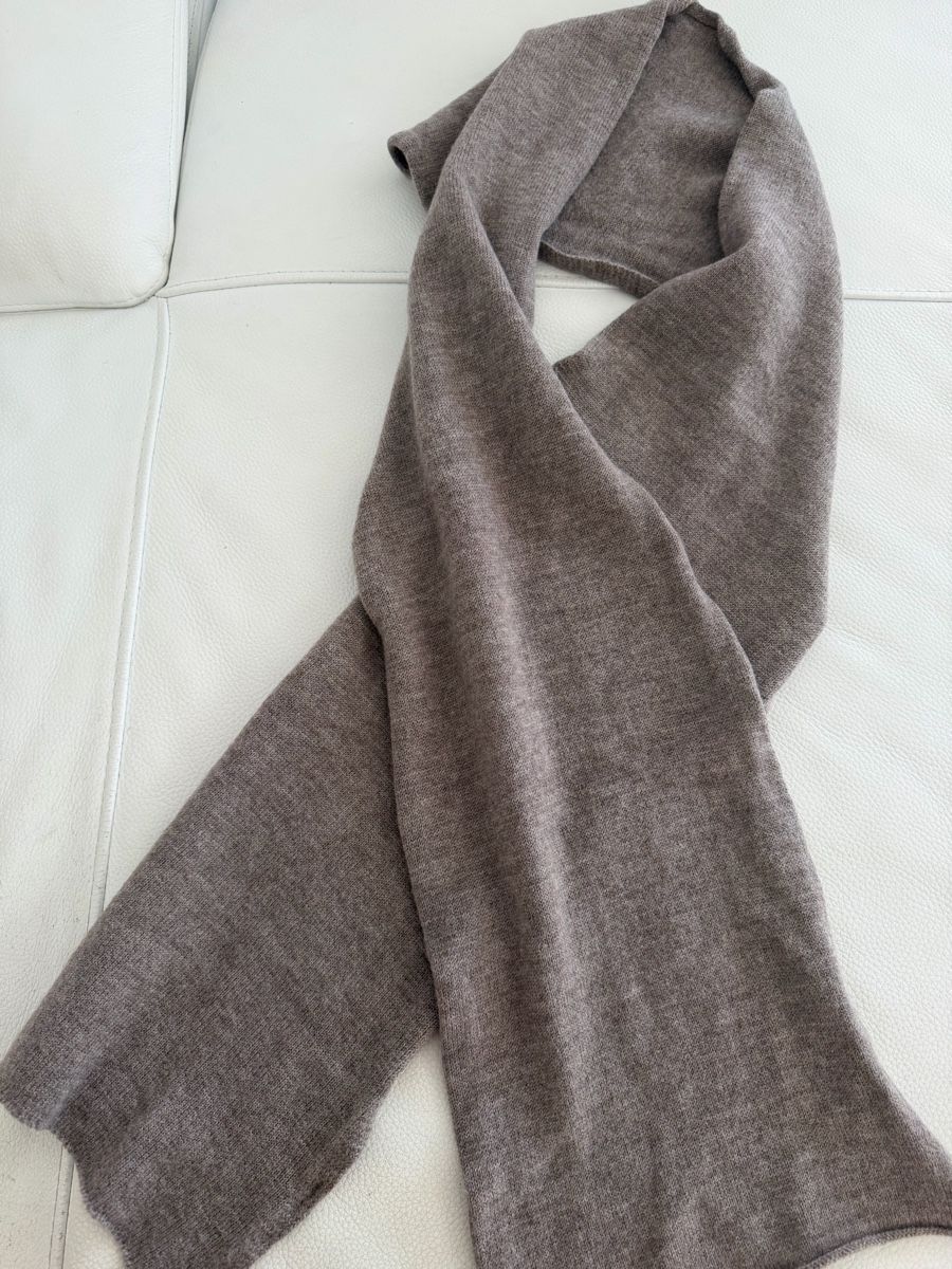 Foulard & Sciarpe: Wolle Schal 🌸 – Usato da Opfikon venduto da Luis144 1