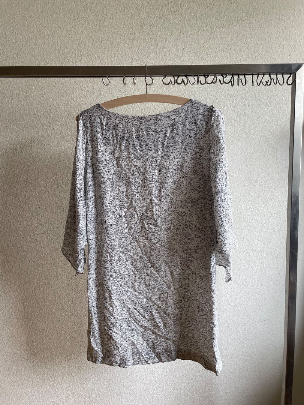 H&M Vestiti: H&M Dress Size EU 34 – Usato da Grellingen venduto da angels.of.horror 1