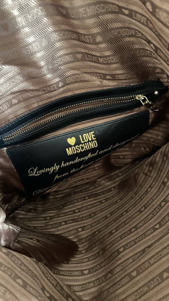 Moschino Zaini: Love Moschino Turnsack – Usato da Zürich venduto da Tina_aa 2