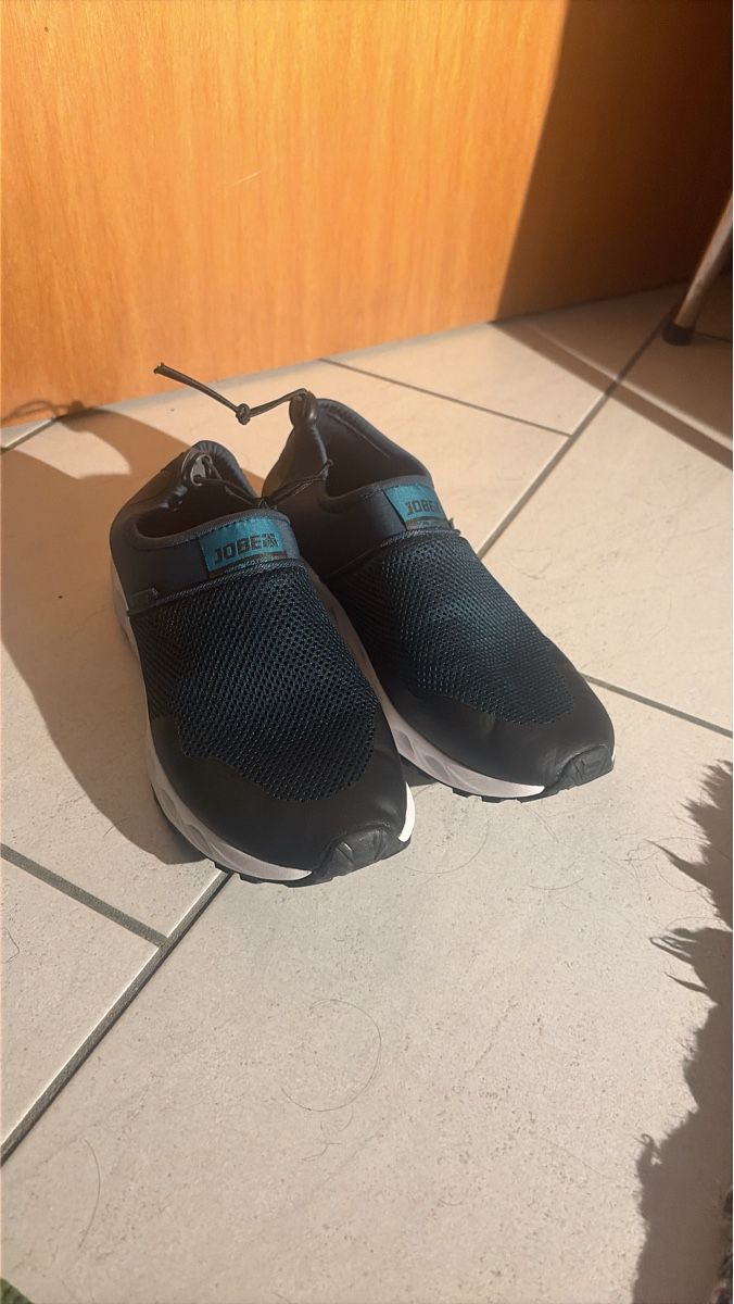 Decathlon Chaussures hommes: Jobe Wasser / Bootschuhe 43 – Neuf (Voir description) à Buchs AG par cli_8th6