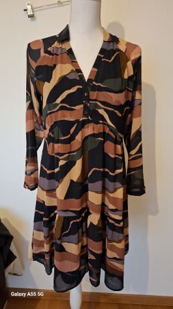 Robe courte One Step, taille 36, neuve! Chic🍂