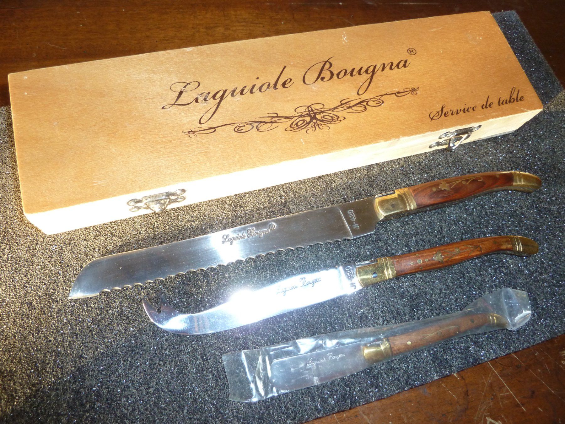 Coltelli: Lot de couteaux Laguiole – Usato da Biel/Bienne venduto da alex-841