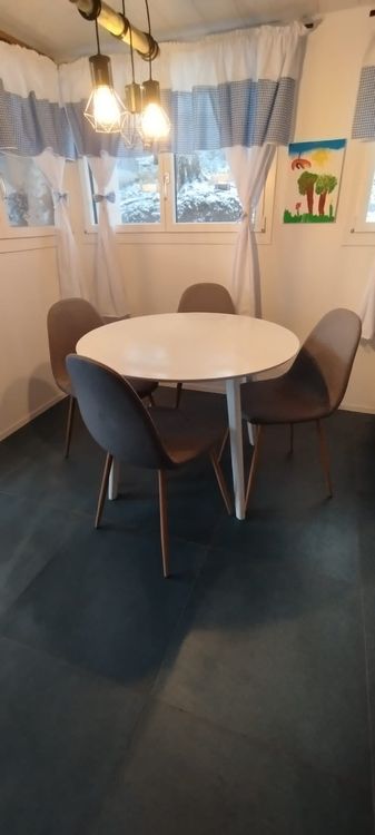 Tisch, Rundtisch, Essgruppe mit 4 Stühlen Kaufen auf Ricardo
