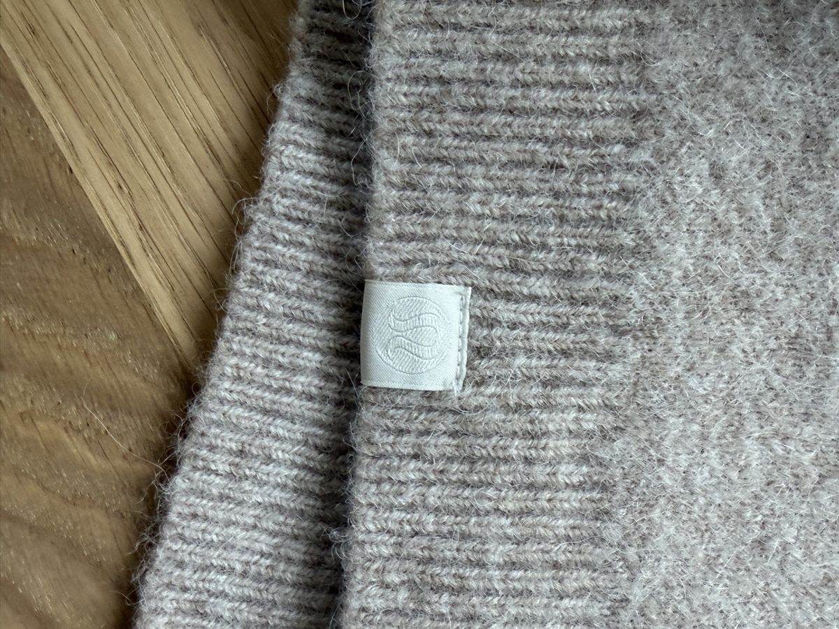 Lululemon Maglioni & Felpe: Lululemon Alpaca wool-blend Cardigan – Usato da Zürich venduto da LPRey 3