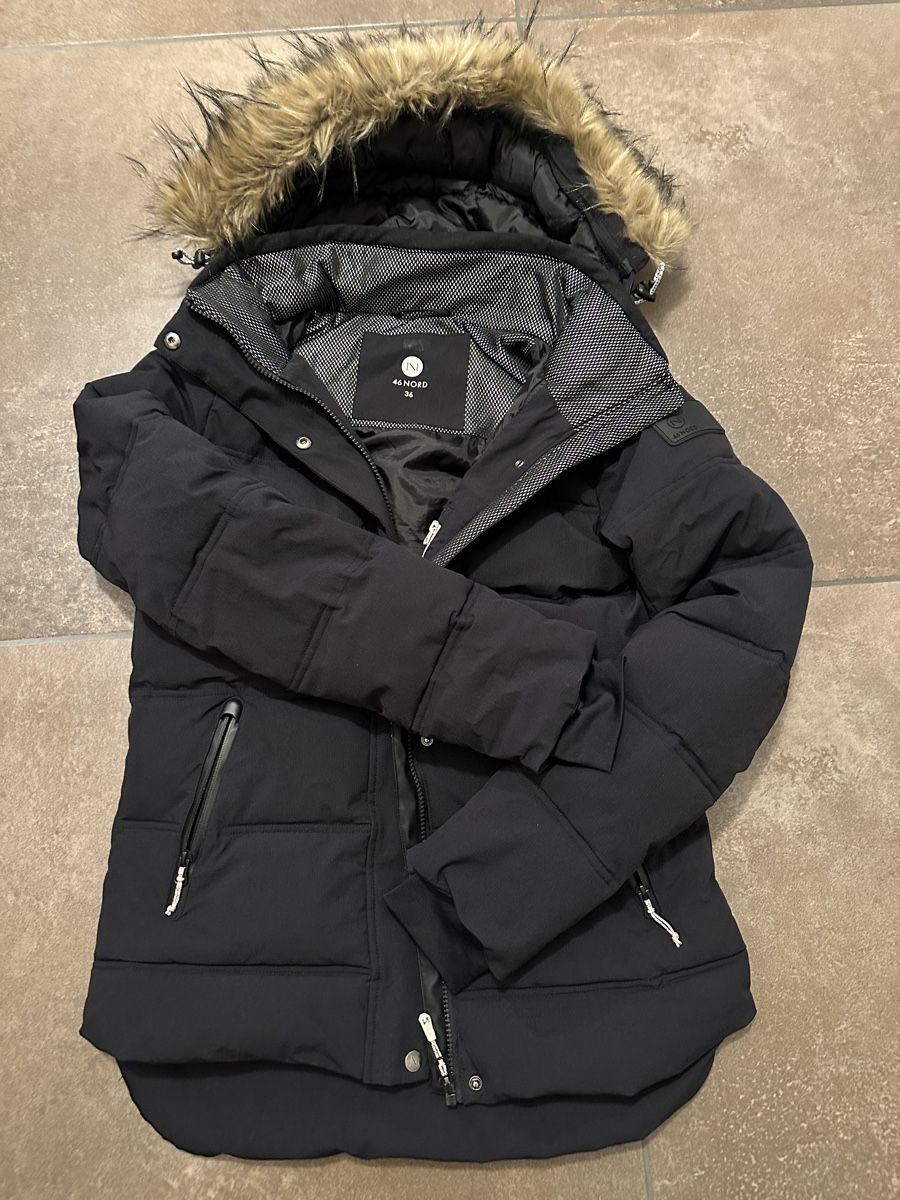 Winterjacke 46 Nord 36 (Gebraucht) in Horw für CHF 40 – mit