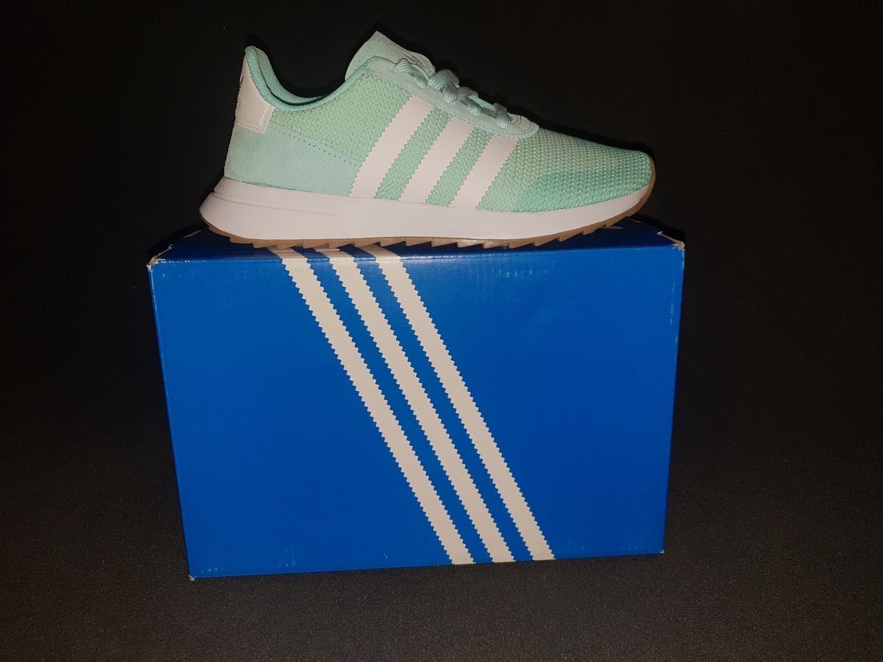 Adidas Scarpe da donna: ADIDAS FLB_RUNNER AQUENE      Gr.  37 1/3 – Nuovo e nell'imballaggio originale da Zürich venduto da LIQUIDATOR.CP