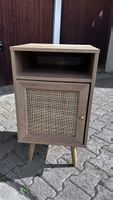 Nachtkommode Holzoptik mit Rattanfront guter Zustand