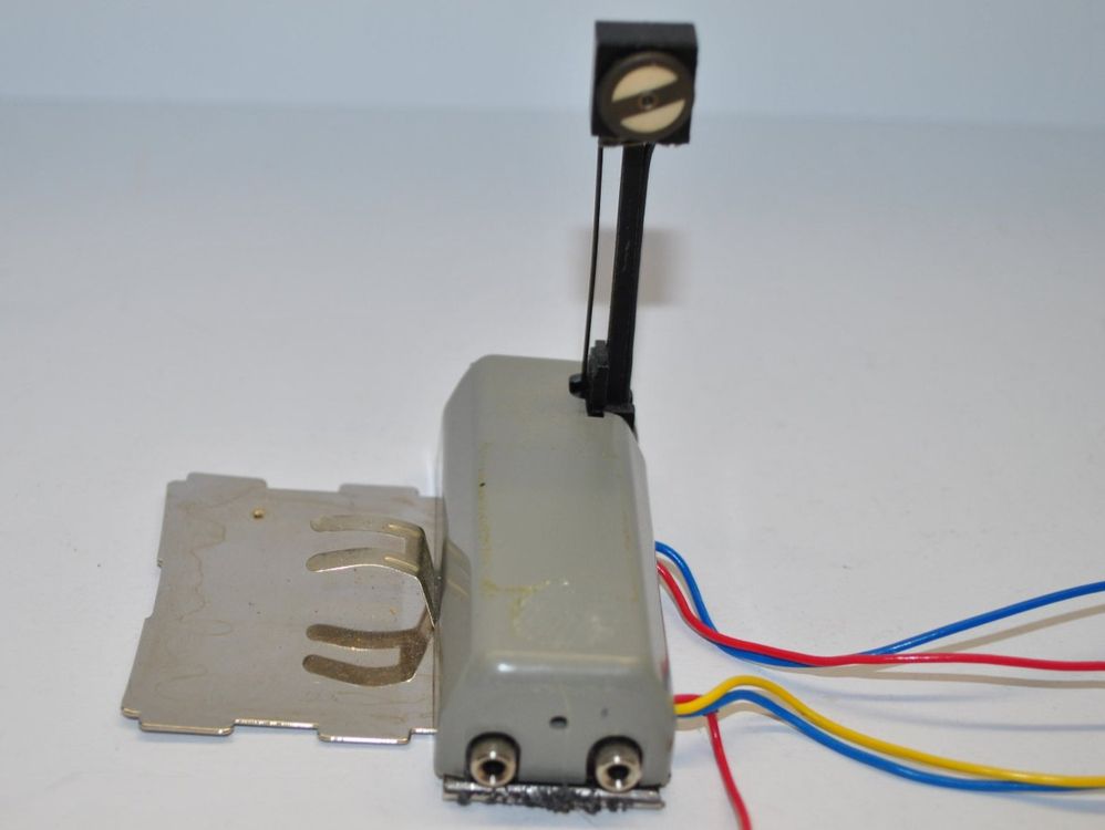 MÄRKLIN 70393 Form-Hauptsignal Mit Grauem Schmalmast Hp 0 / Hp 1 #NEU