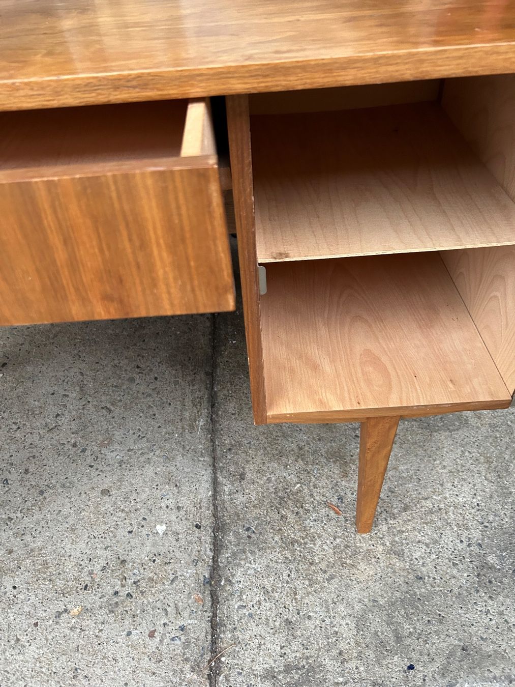 Schreibtische: Schreibtisch vintage – Gebraucht aus Bern von wal_qv9w 4