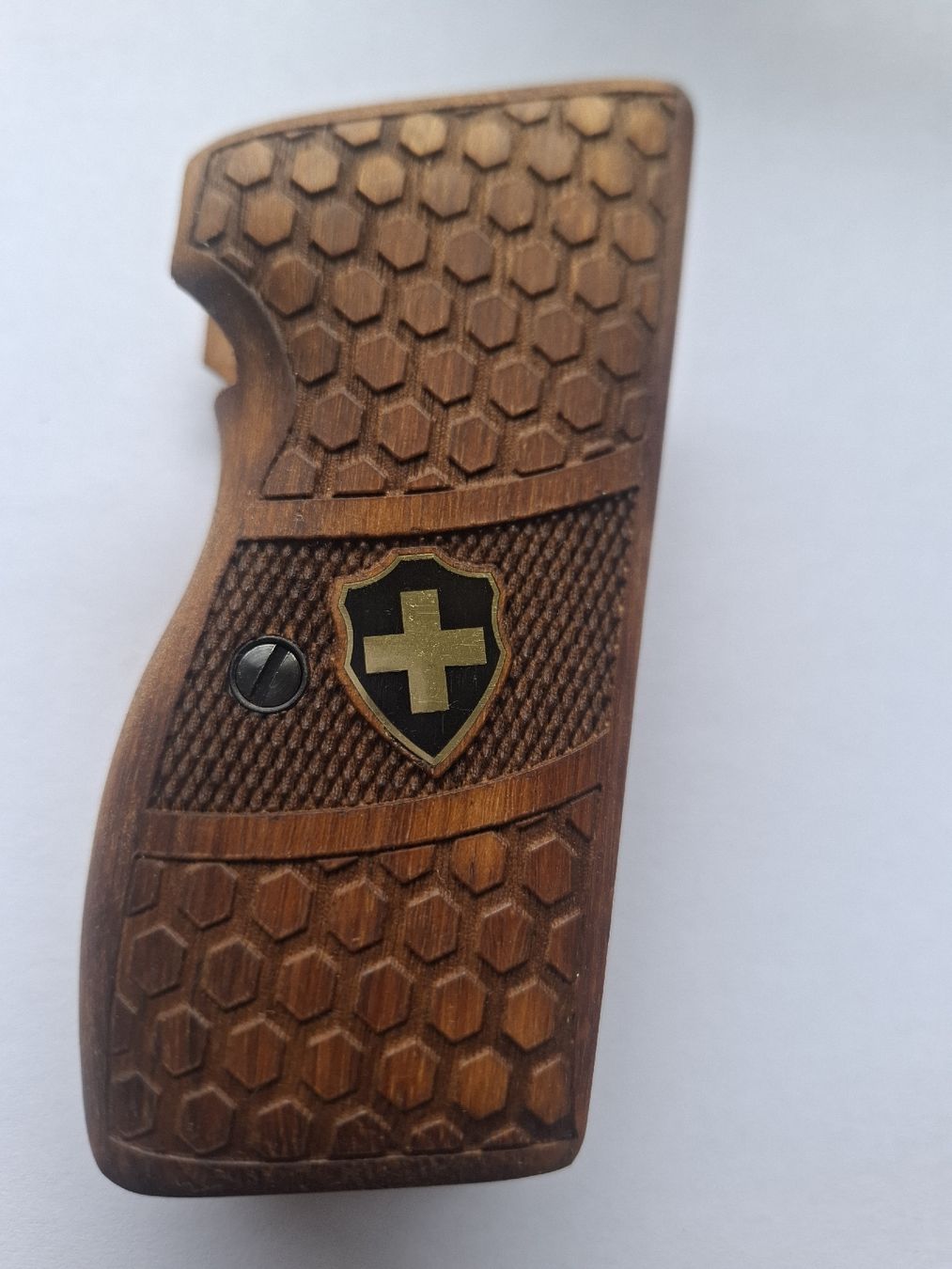 Articoli in legno: Nussbaum Griffschalen für die Sig P210 – Nuovo (secondo la descrizione) da Rothrist venduto da griffe 1