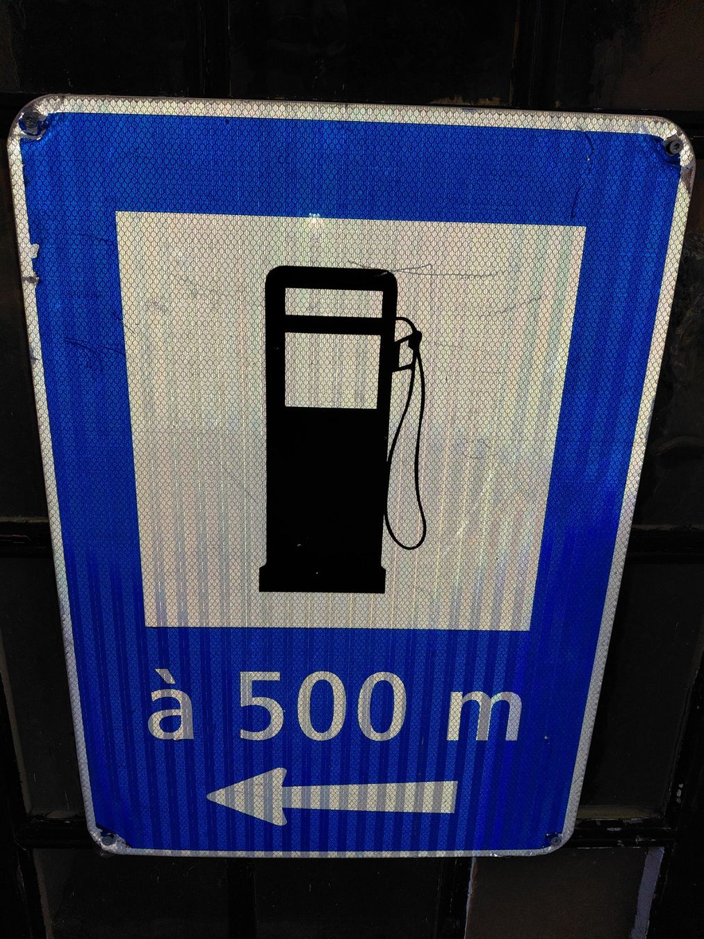 Schilder: Panneau routier – Gebraucht aus Noiraigue von pel_ny7d