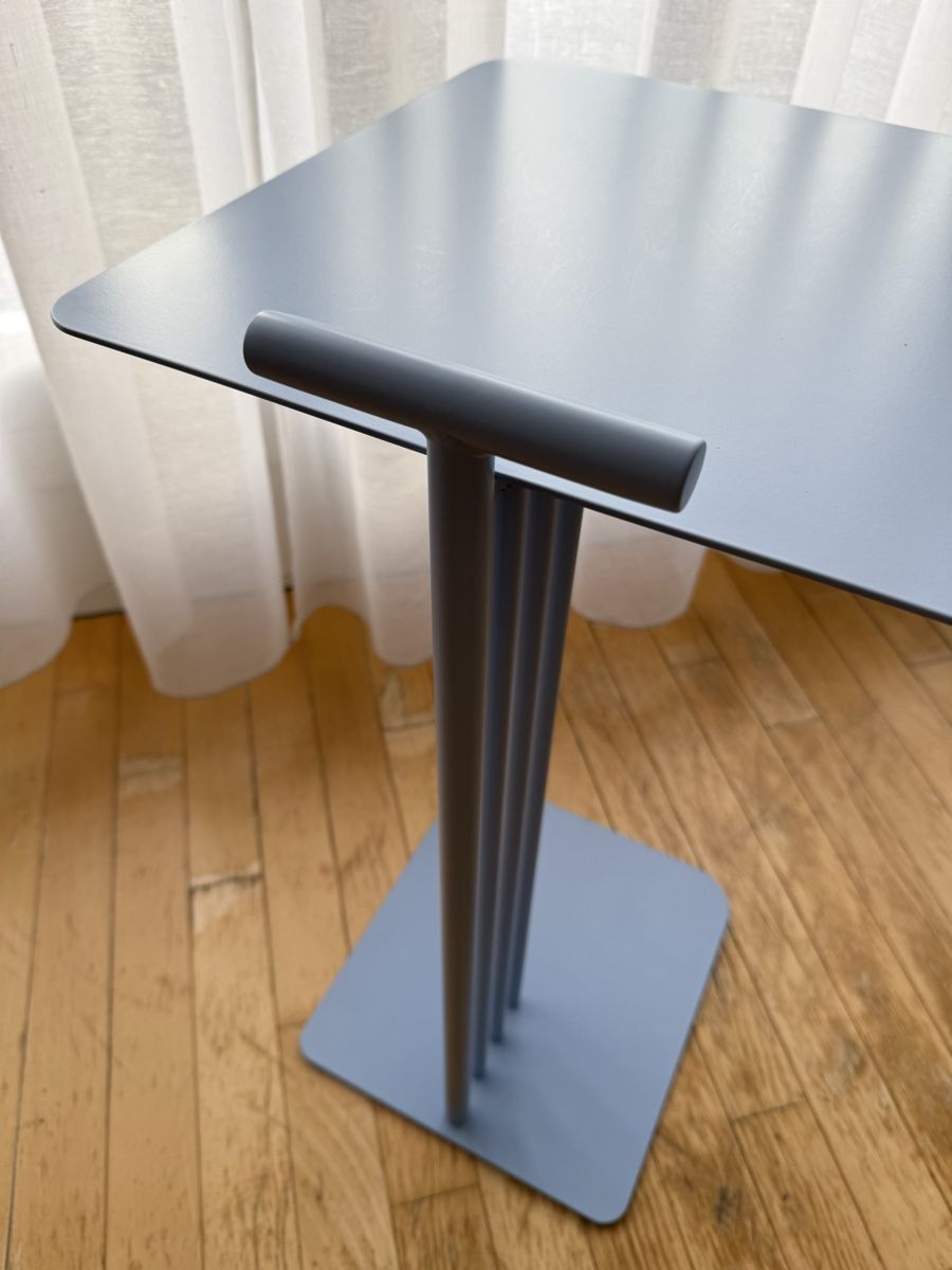 Tavoli: Couchtisch Metall in babyblau – Nuovo (secondo la descrizione) da Zürich venduto da kaeppelizurich 4