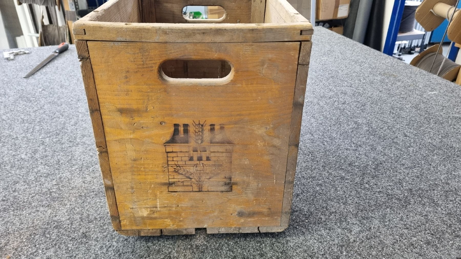 Holzartikel: Altes Feldschlösschen Gebinde – Gebraucht aus Balsthal von preis.wert 3