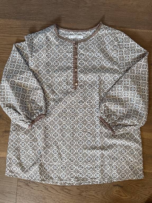 Lotti di vestiti: Kleider Paket M / L – Usato da Zürich venduto da Sashkica 3