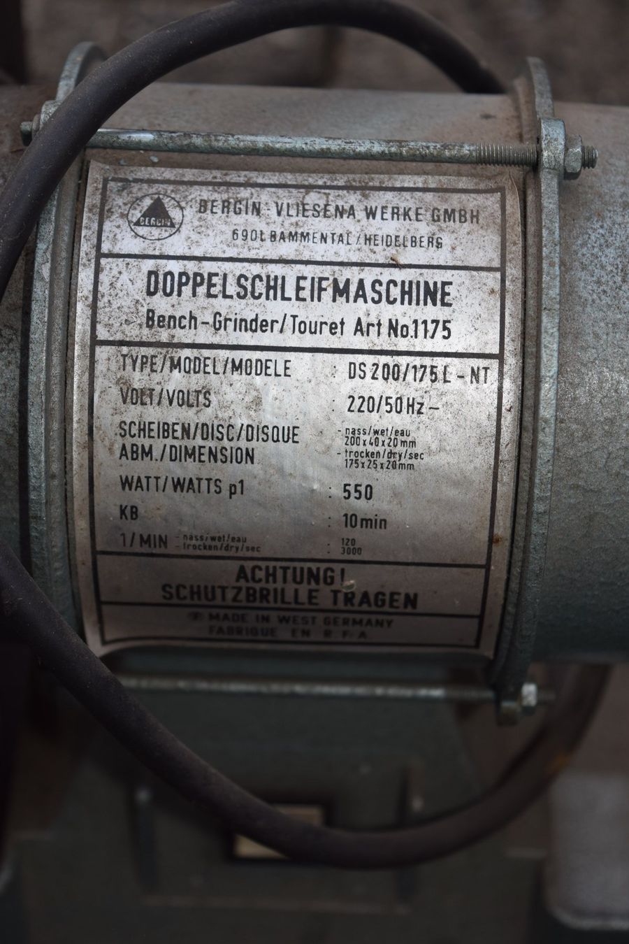 Tutte le macchine: Meuleuse d'affutage – Usato da Grandval venduto da Gloux75 2