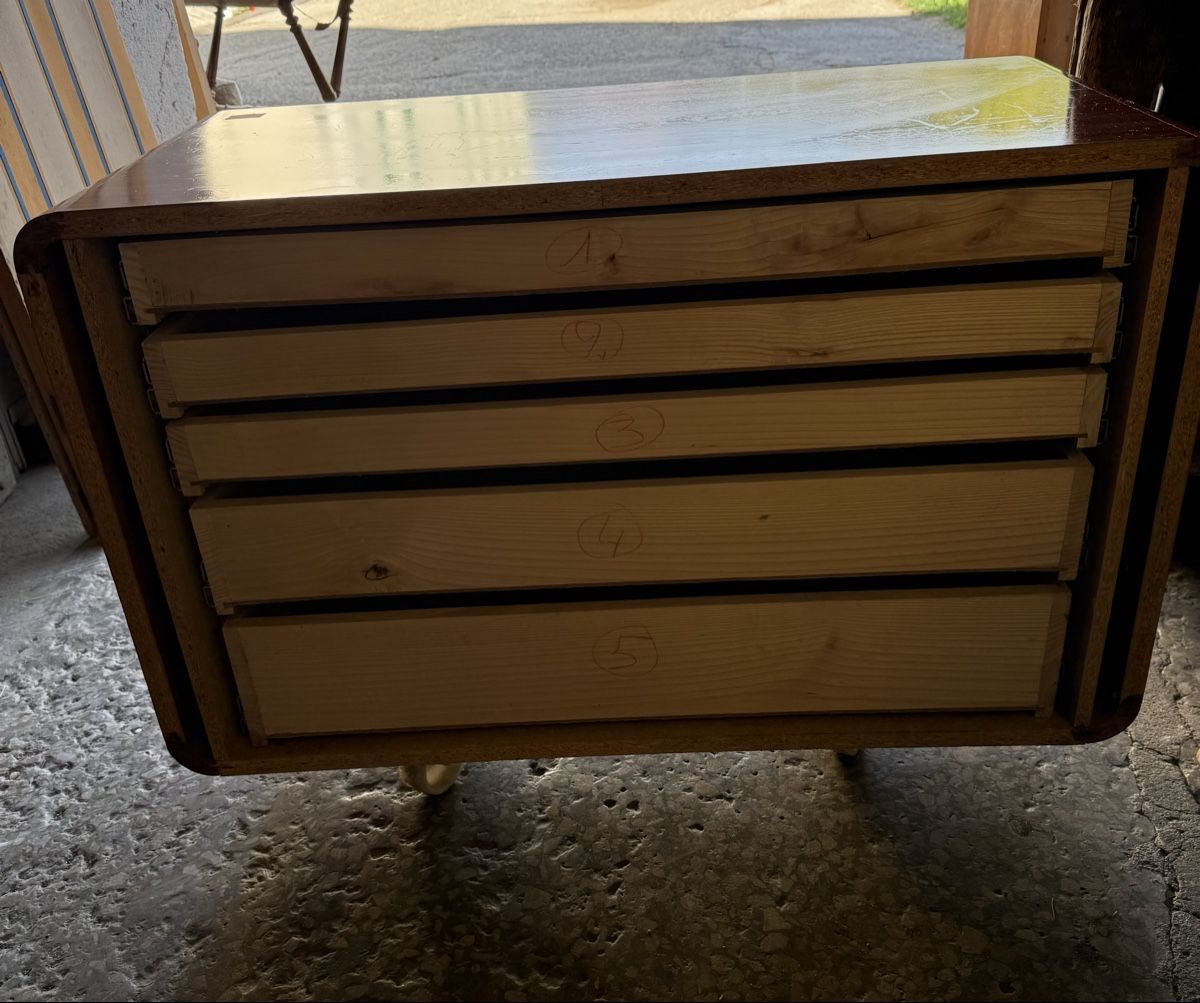 Cassettiere: Commode milieu XXeme vintage – Usato da Les Bayards venduto da aout 2