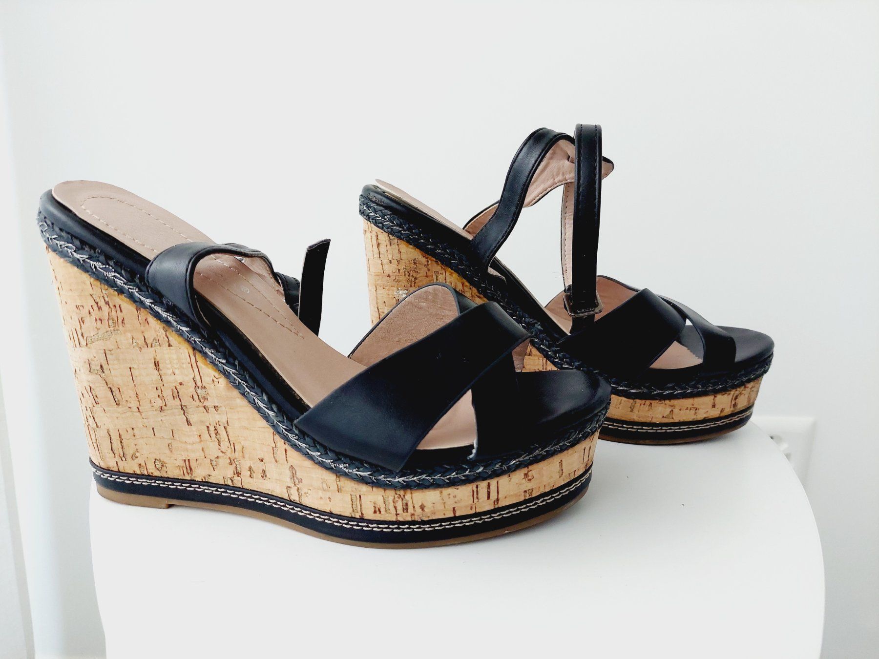 Scarpe da donna: Keilsandalen - Sandali eleganti con zeppa – Usato da Bellinzona venduto da Lorenna 2
