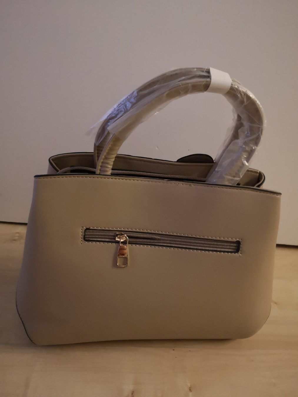 Borse da donna: Schöne Tasche – Nuovo e nell'imballaggio originale da Büttikon AG venduto da PAM120319 1