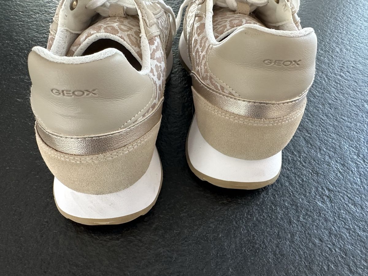 Geox Scarpe da uomo: Geox Damenschuhe Gr. 39 mit Leopardenmuster – Usato da Utzigen venduto da Lavendel1975 3