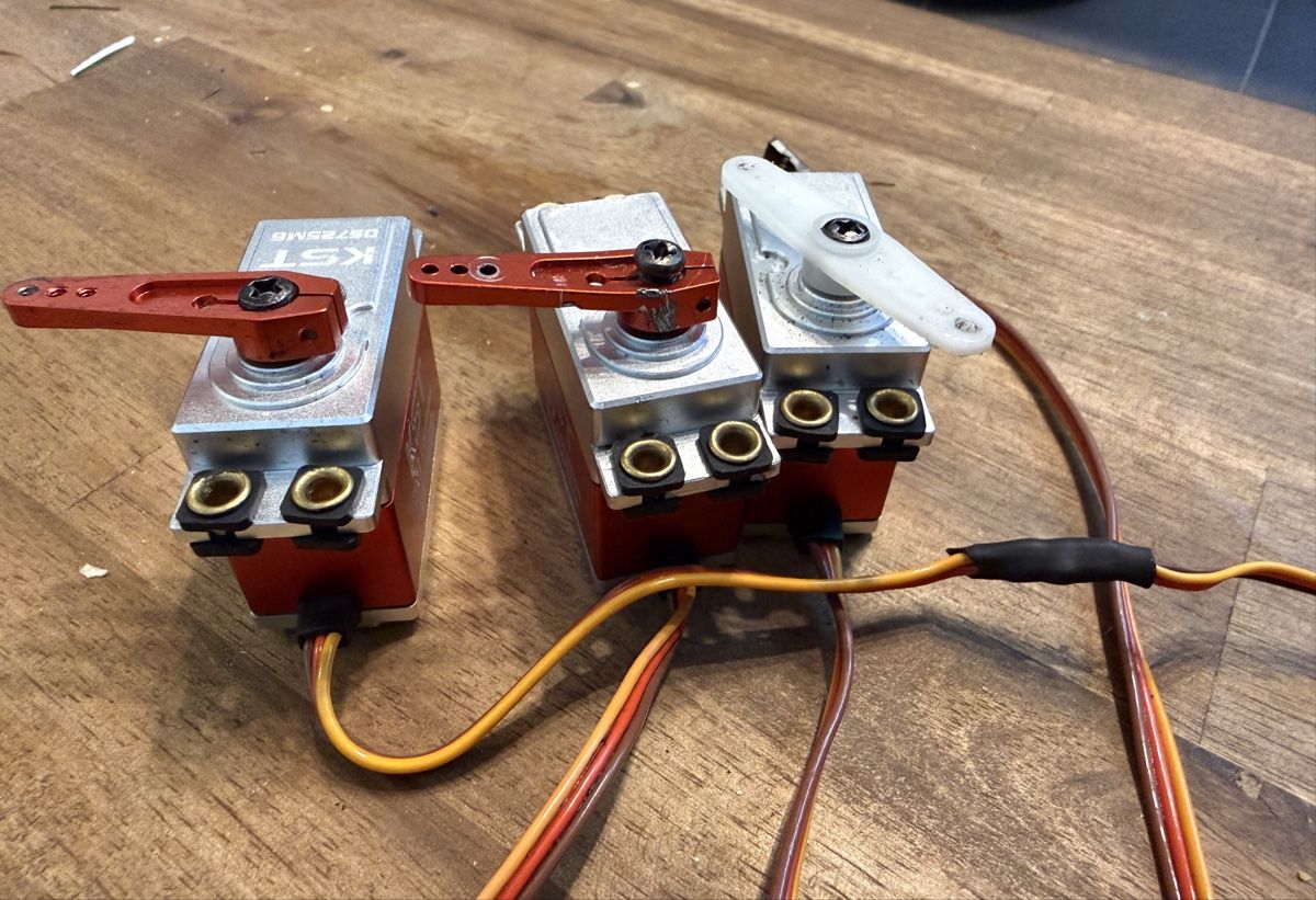 Modellismo RC: 6x KST DS725 mg standart servos 18kg – Usato da Effretikon venduto da master1873 2