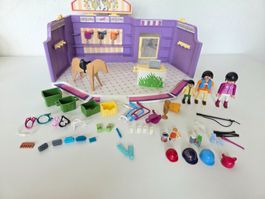 Playmobil Reiterhof Laden mit Zubehär und Figuren