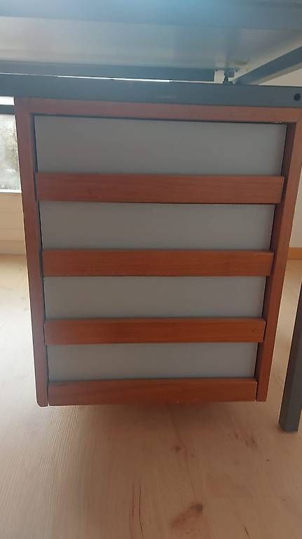 Scrivanie: Stabiler Schreibtisch 180 x 90 cm – Usato da Ramlinsburg venduto da fil_n6xl 1