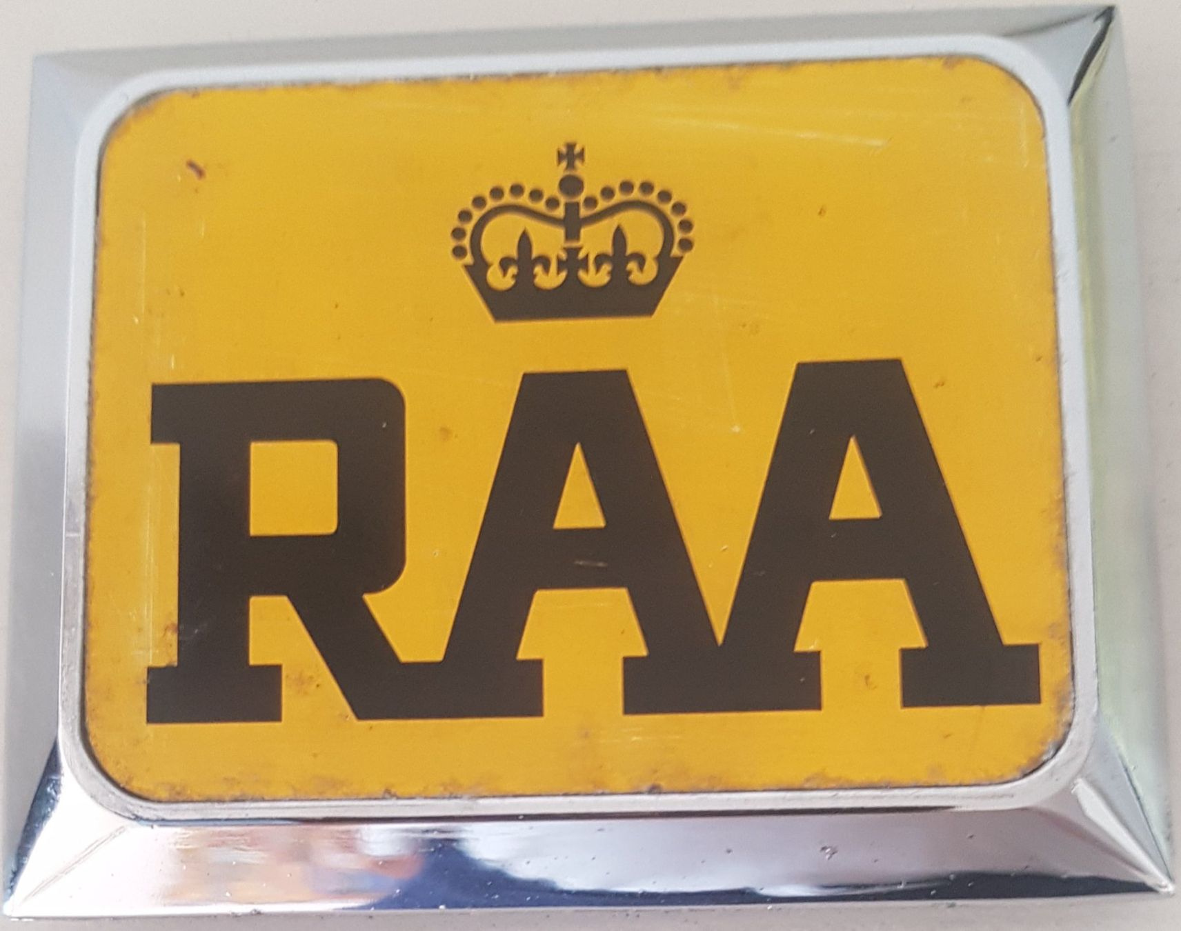 Schilder: Schild / Plakette RAA – Gebraucht aus Neuchâtel von Blondy_73