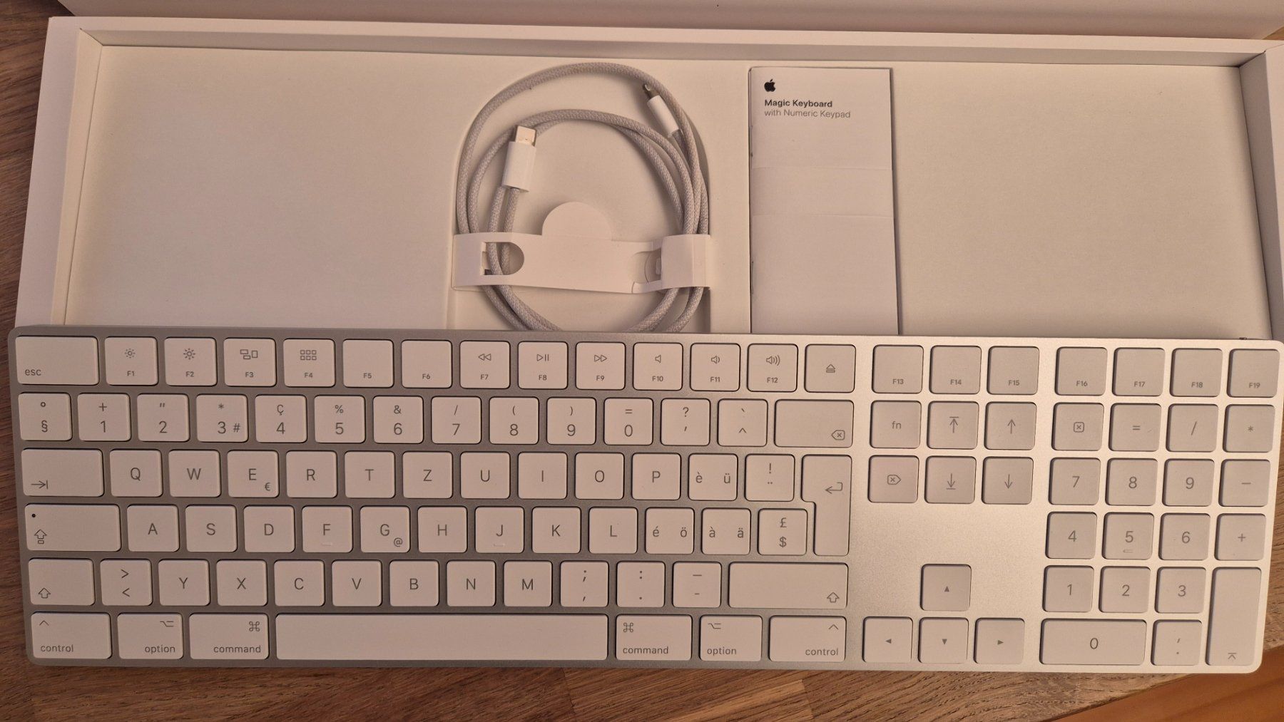 Apple Tastaturen: Apple Magic Keyboard mit Ziffernblock A1843 – Gebraucht aus Kölliken von Irjas 1