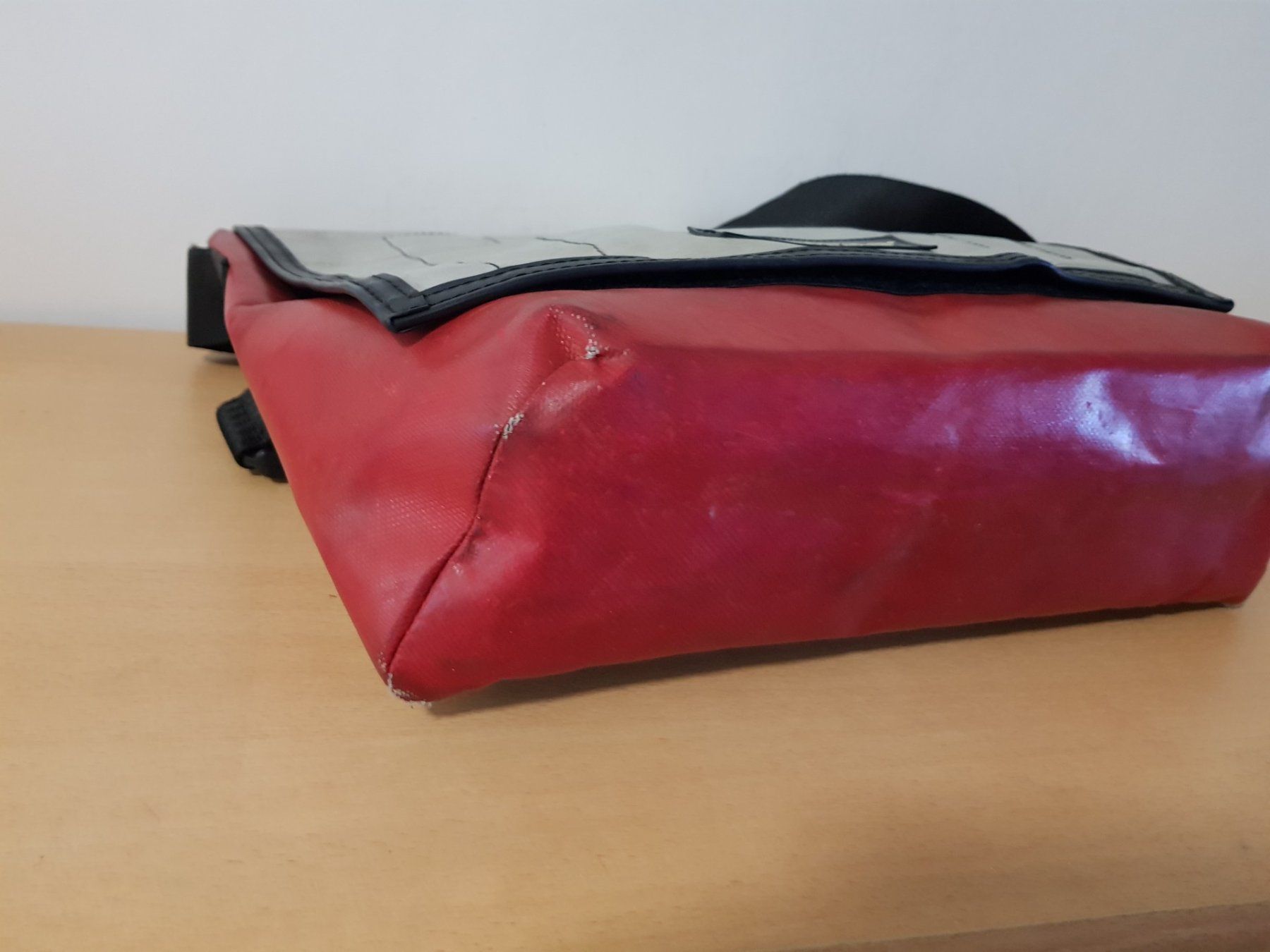 Freitag Borse: Freitag Tasche / Umhängetasche – Usato da Basel venduto da Birs868 7