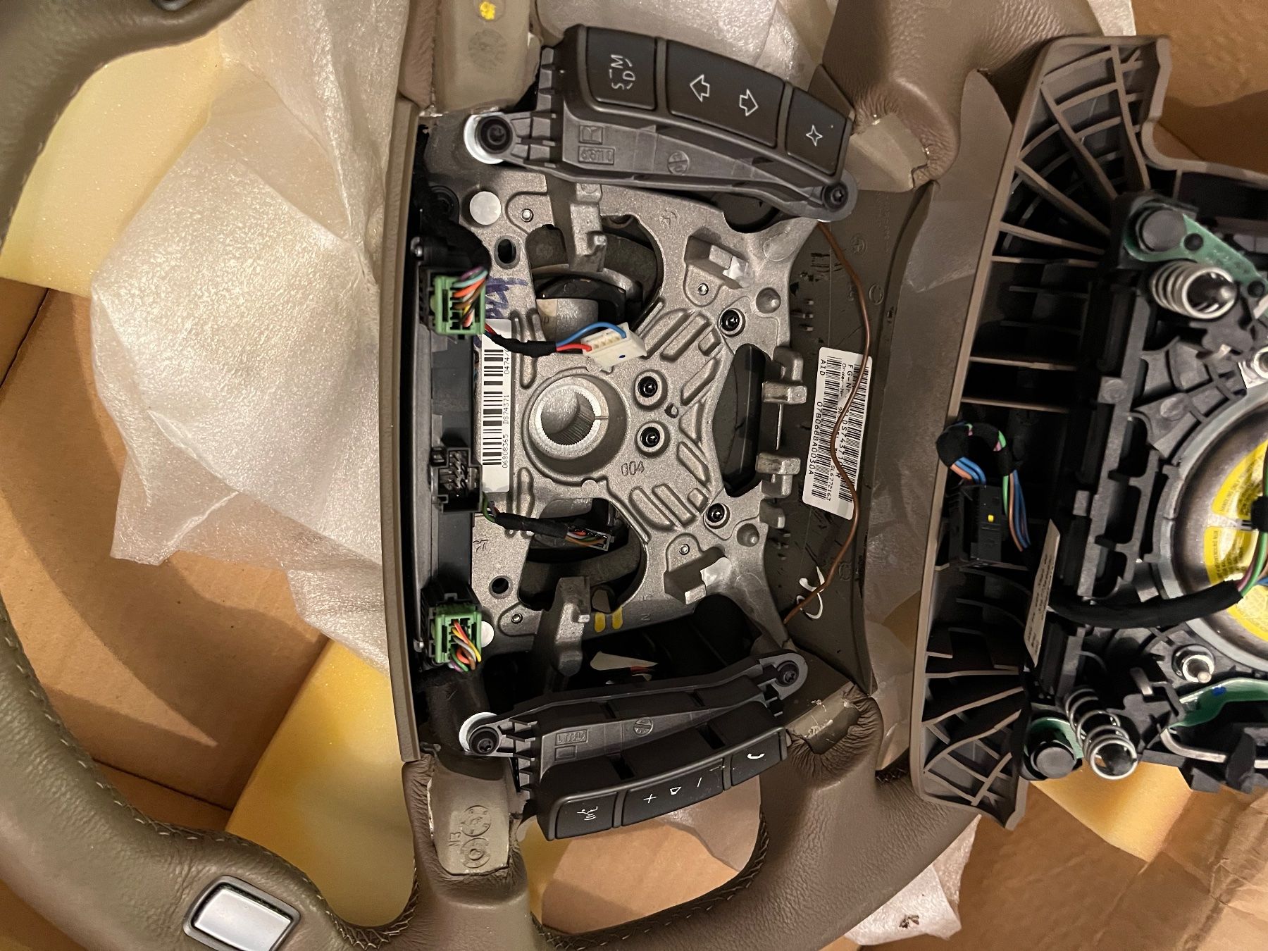BMW Alle Autoersatzteile: Volant BMW – Neu und originalverpackt aus La Chaux-de-Fonds von lev_zsx6 6
