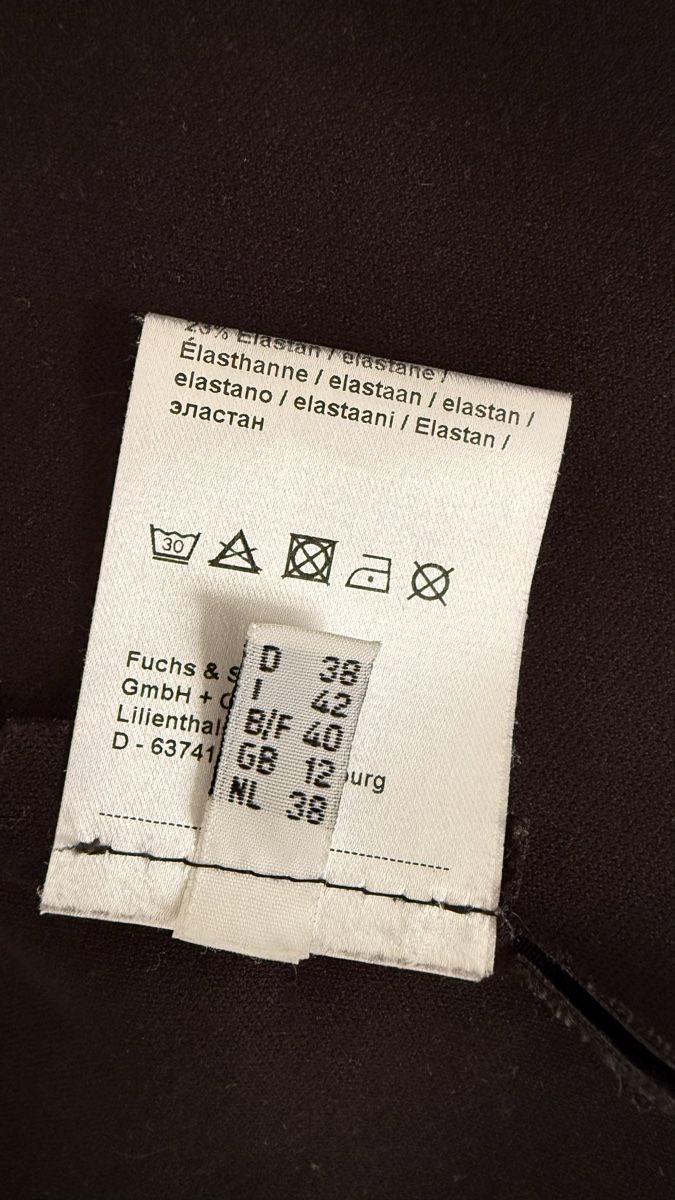 Fuchs Schmitt Cappotti: Fuchs & Schmitt Black Hooded Jacket Size 38  – Usato da Zollikerberg venduto da MK-13 4