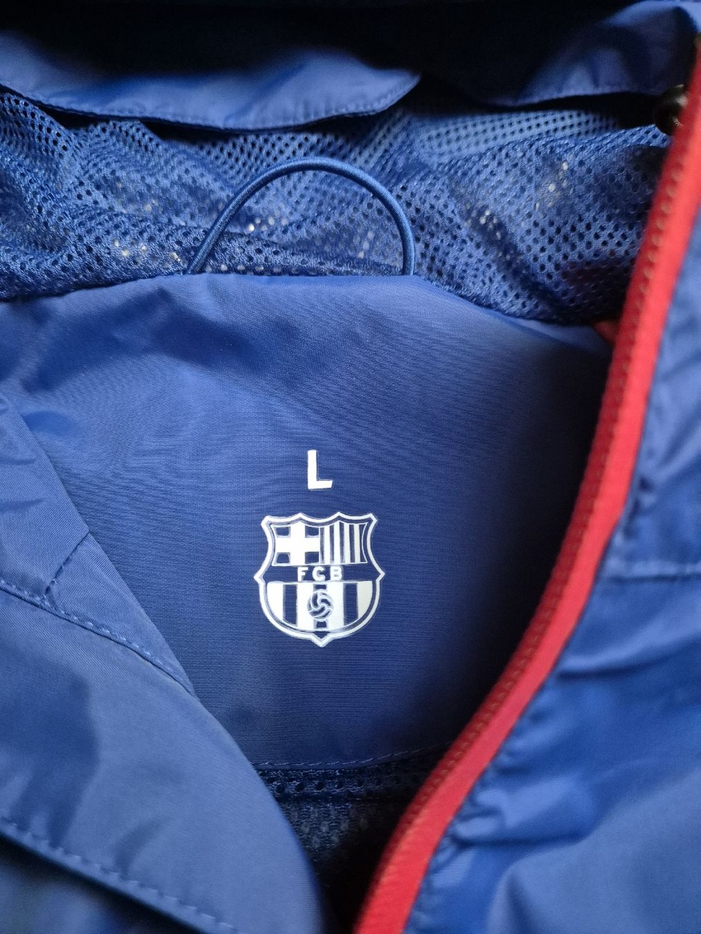 Giacche: FC Barcelona Regenjacke Grösse L – Nuovo (secondo la descrizione) da St. Gallen venduto da CaliSunshine 3