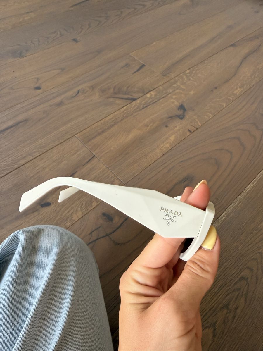 Prada Brillen & Gläser: Prada sunglasses with case – Gebraucht aus Zürich von Bellinka23 2