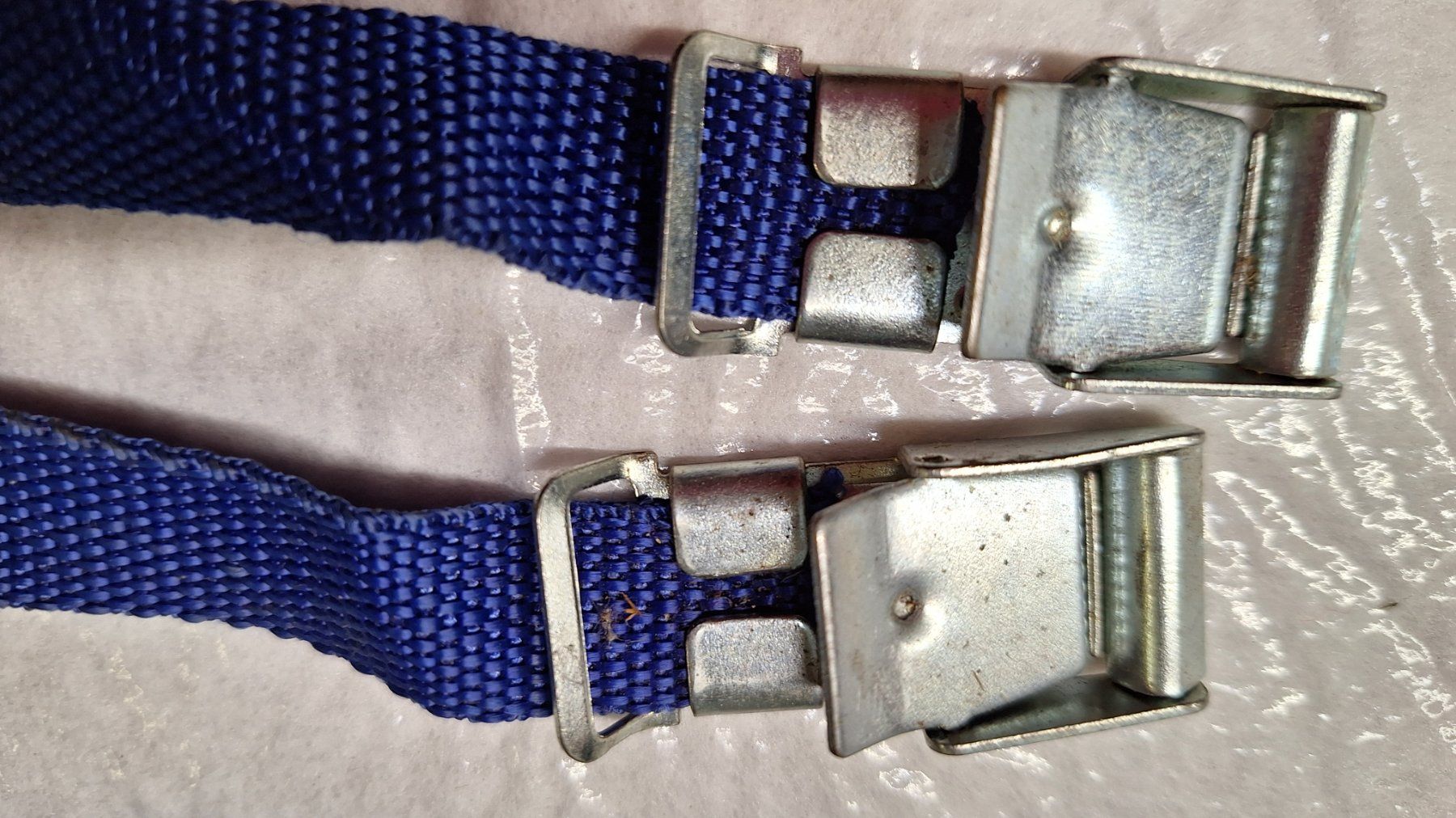 Attrezzatura da arrampicata: Diverse Halte- Bänder mit Schnallen – Usato da Dornach venduto da majo8689 1
