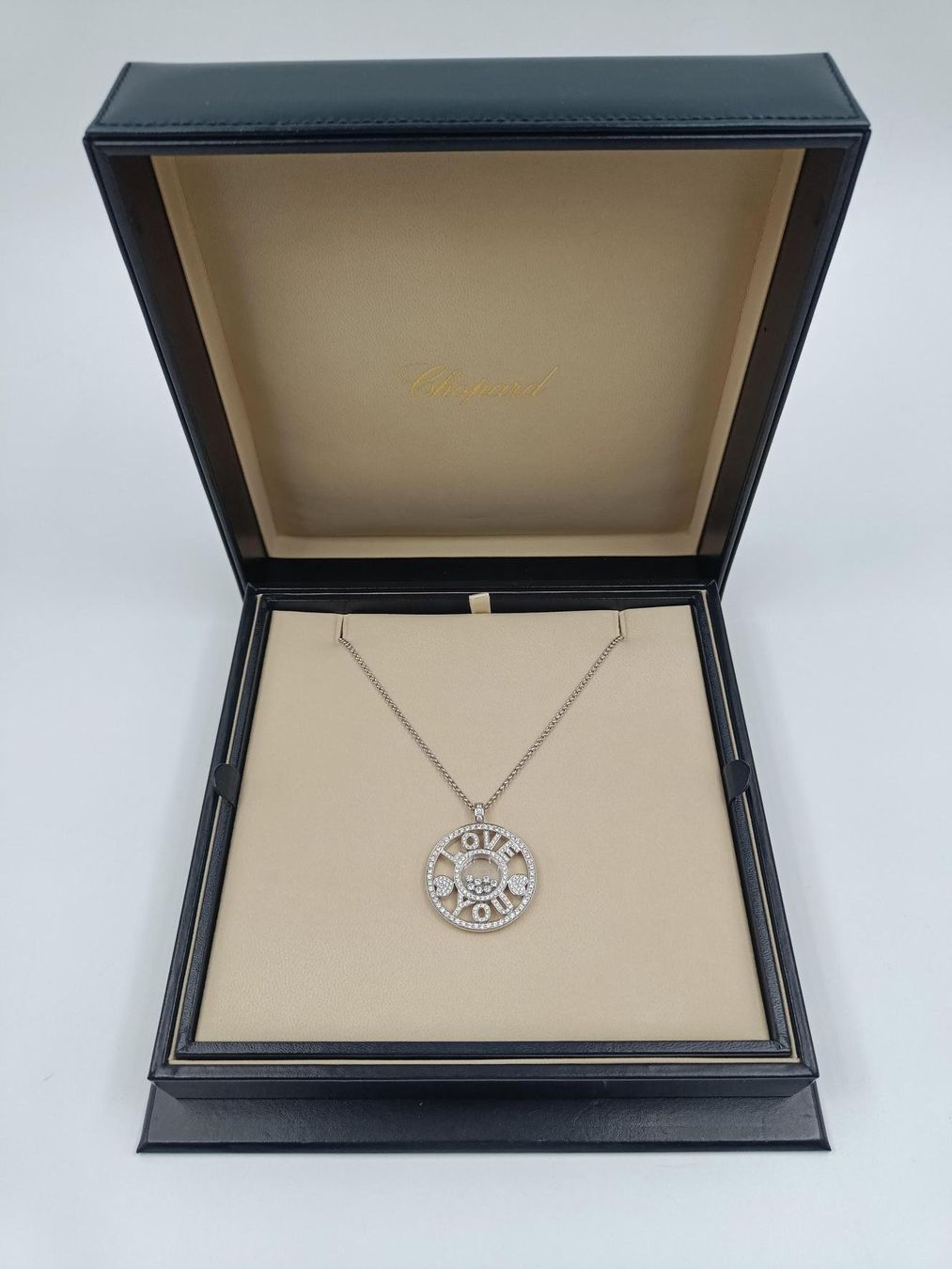 Chopard Catenine: CHOPARD HAPPY DIAMONDS " LOVE YOU " COLLIER , FULL SET – Usato da Luzern venduto da EdiGem 1