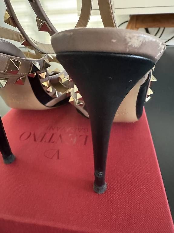 Valentino Scarpe da donna: Valentino Garavani Rockstud Heels ? Grösse 39 – Usato da Zürich venduto da danamihaela12 3