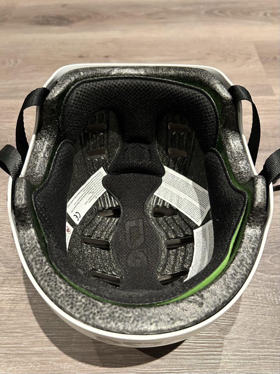 Caschi: TSG Skater Helm weiss – Nuovo (secondo la descrizione) da Oberbuchsiten venduto da hue_66rs 1
