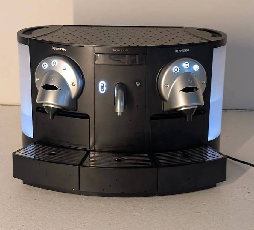 Kaffeemaschinen & Espressomaschinen: Gemini CS200 PRO - Nespresso – Gebraucht aus Lausanne von mor_tll8