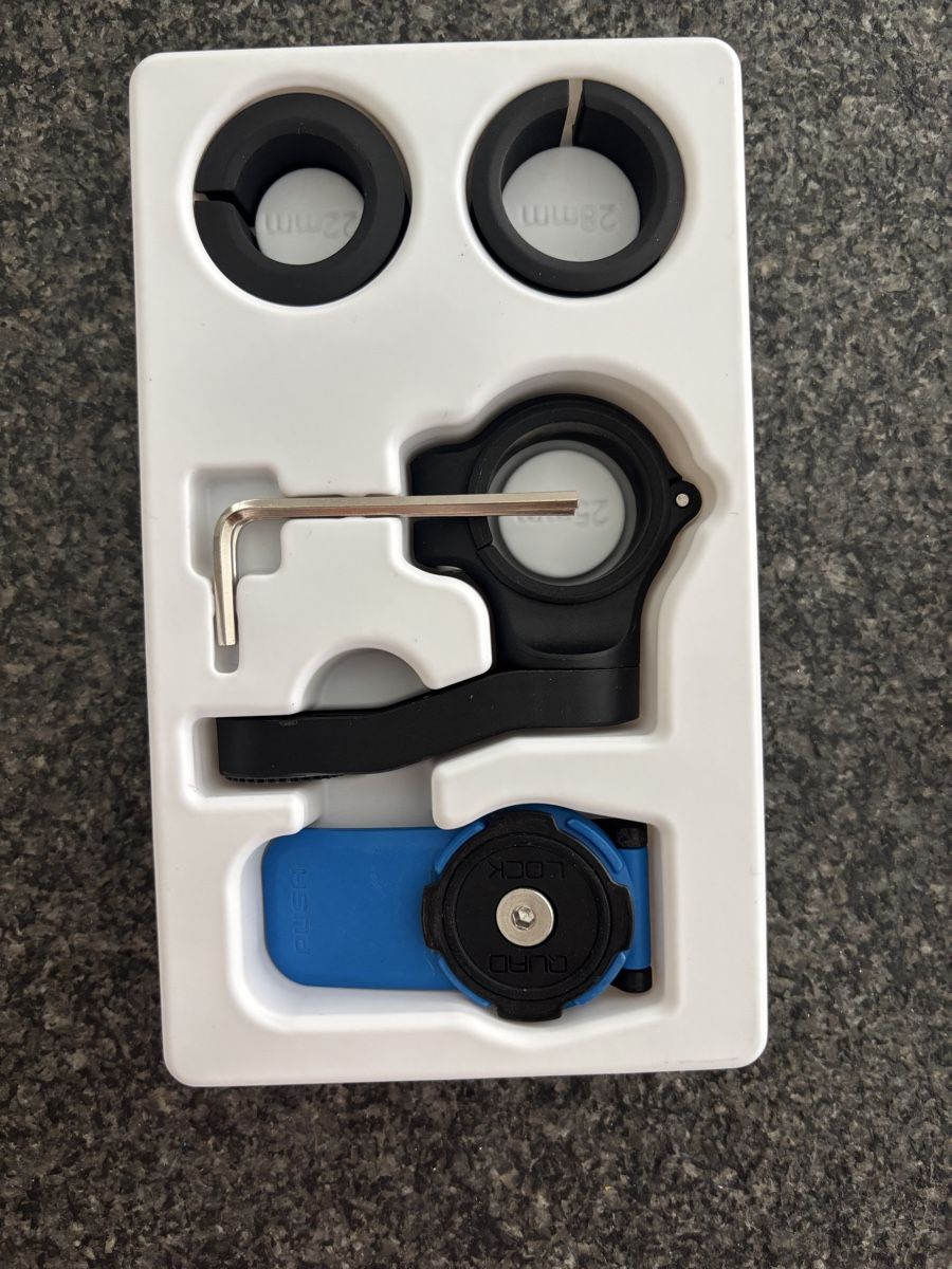 Covers & Schutzfolien: Quad Lock Lot Support Moto et Coque iPhone 15 – Gebraucht aus Turin (Salins) von noa_7ngs 1