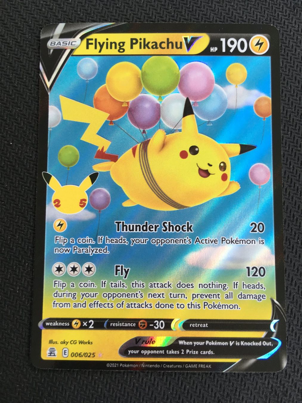 Pokémon Carte collezionabili: Pokémon - CEL 006 Flying Pikachu V - Celebrations - EN – Nuovo (secondo la descrizione) da St.Gallen venduto da Punktchen01