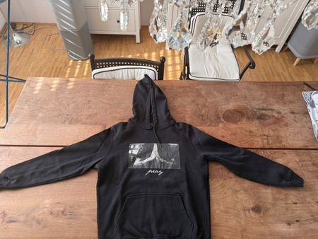 Kapuzenpullover Mister Tee schwarz Grösse L guter Zustand