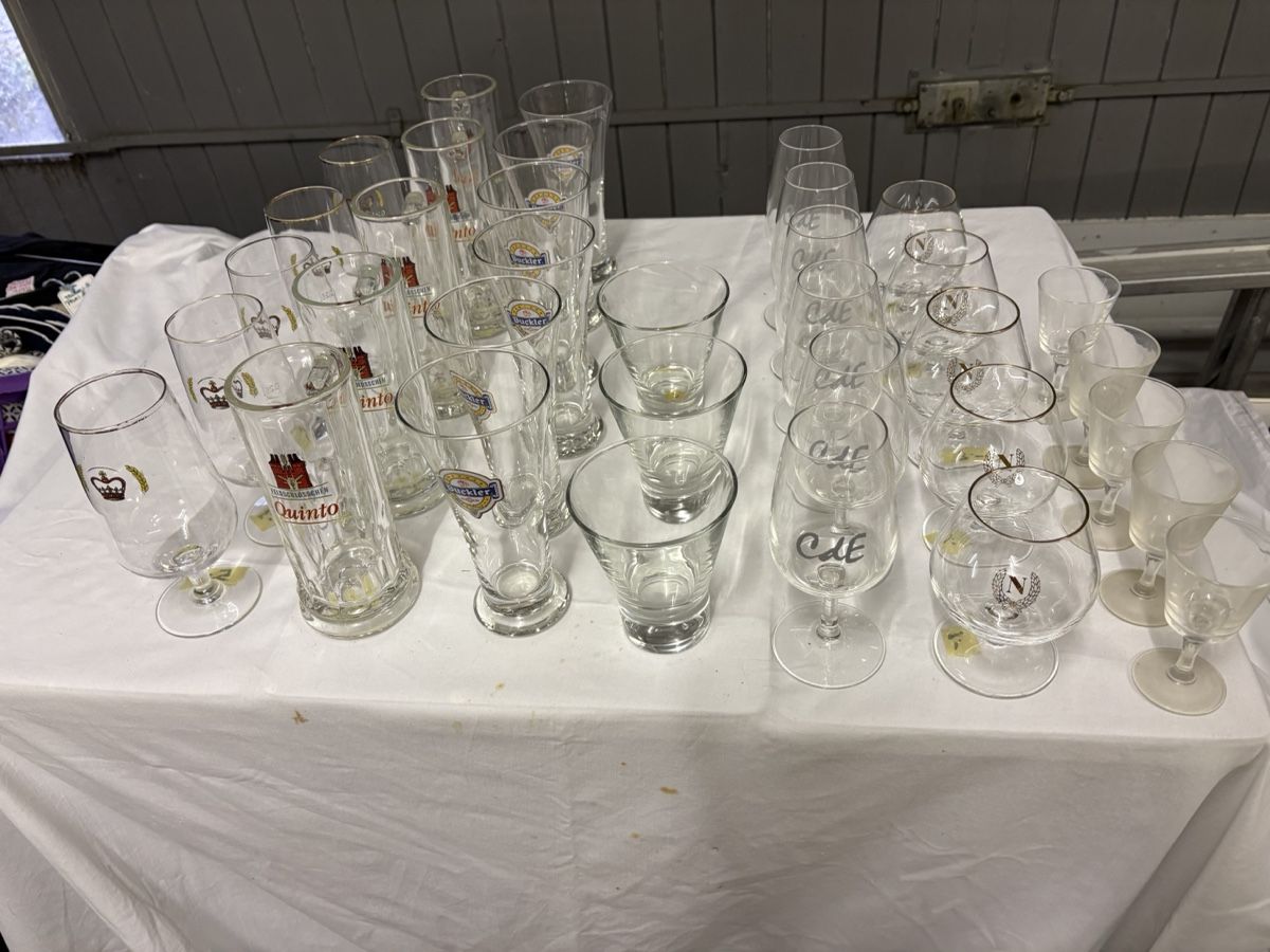 Bicchieri: Lot de verres assortis divers modèles état usagé – Usato da Bôle venduto da jes_987t