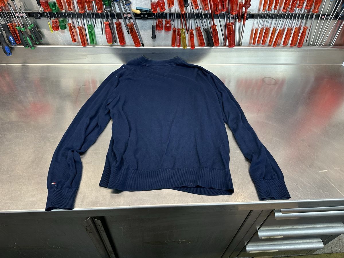 Tommy Hilfiger Maglioni & Felpe: Herren Pullover Tommy Hilfiger blau – Usato da Schwende venduto da weesli 5