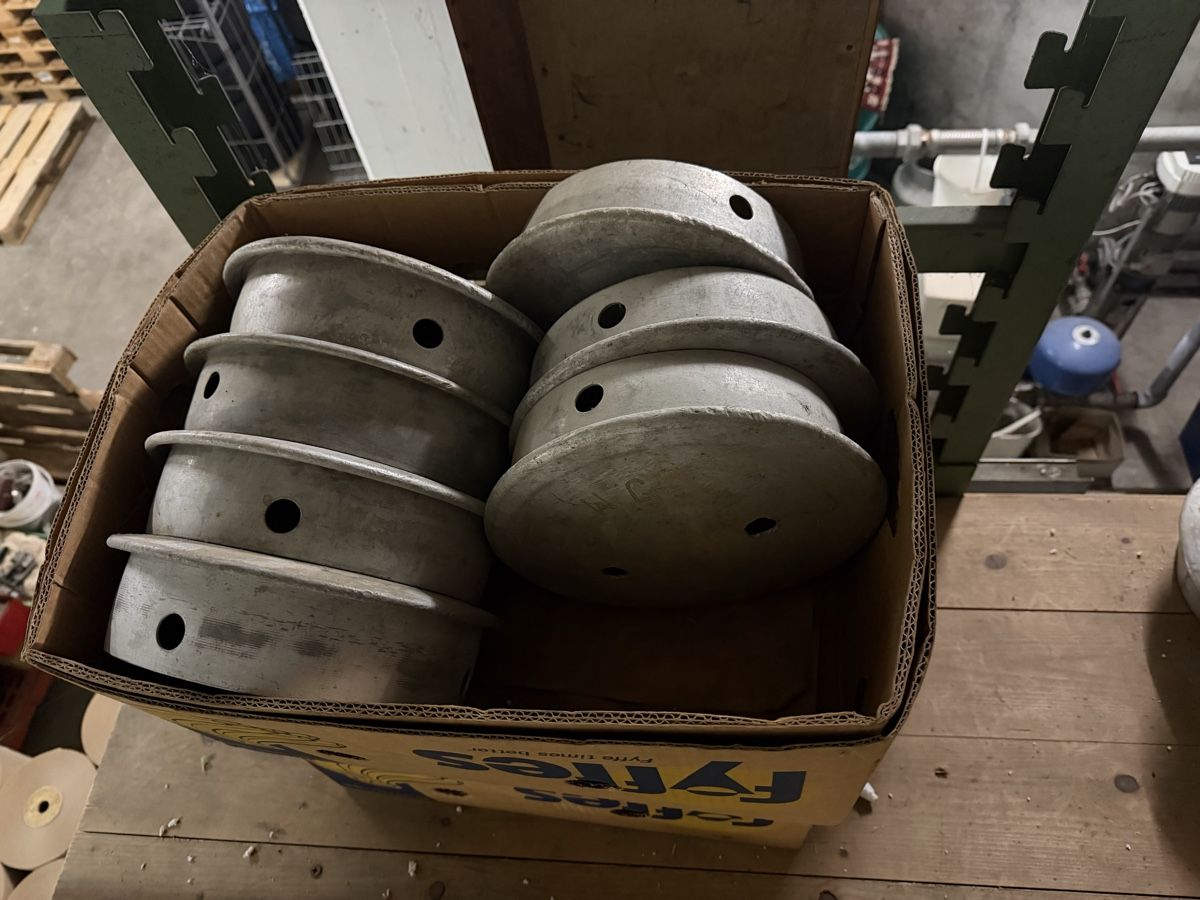Teiere: 14x Defekte Kannendeckel – Usato da Mörschwil venduto da philmensa 1