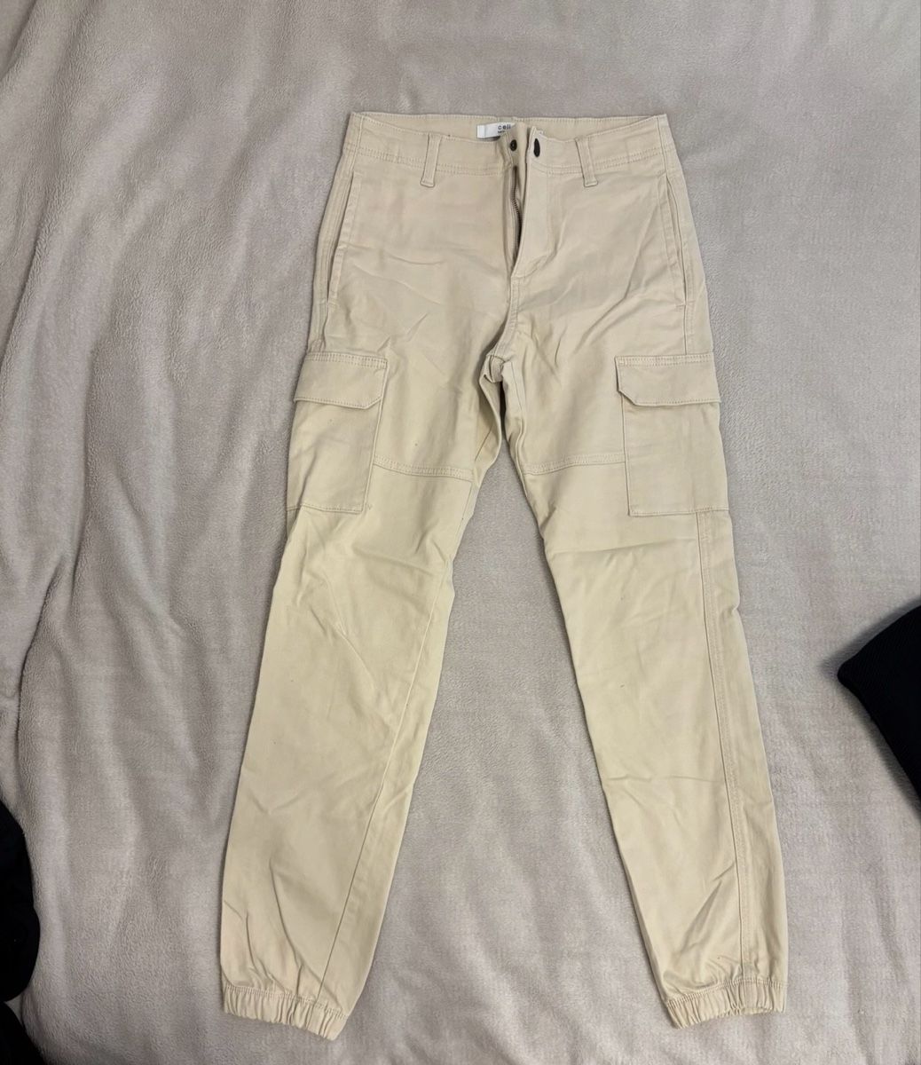 Pantaloni: Pantalon -Celio – Usato da Plan-les-Ouates venduto da ariana.stl