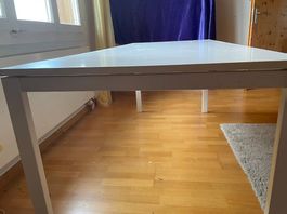 Tisch bin Ikea