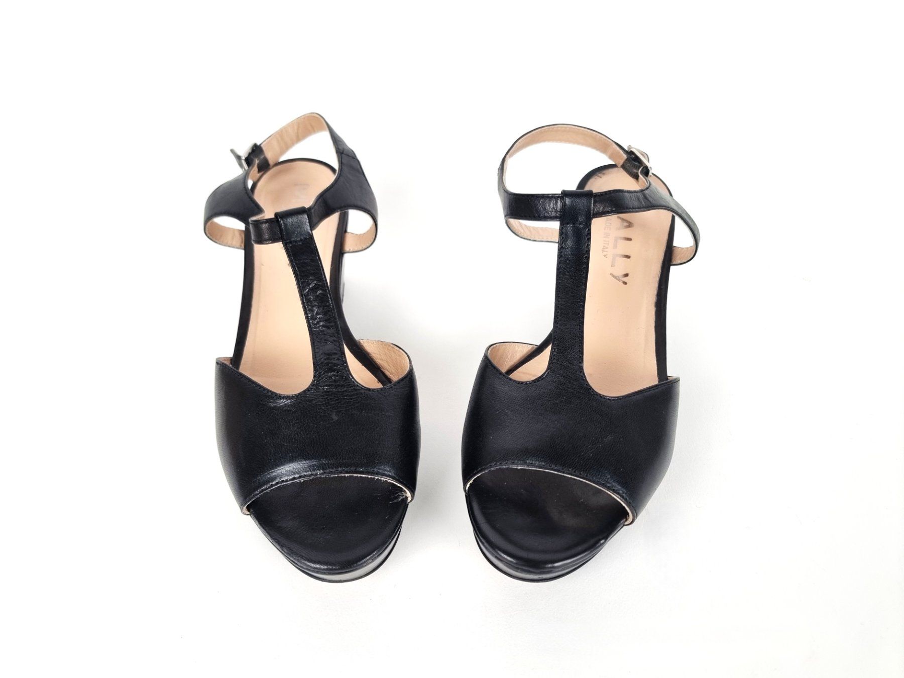Scarpe da donna: Schwarze Plateau-Sandaletten – Usato da Urtenen-Schönbühl venduto da Restwert_Schoenbuehl