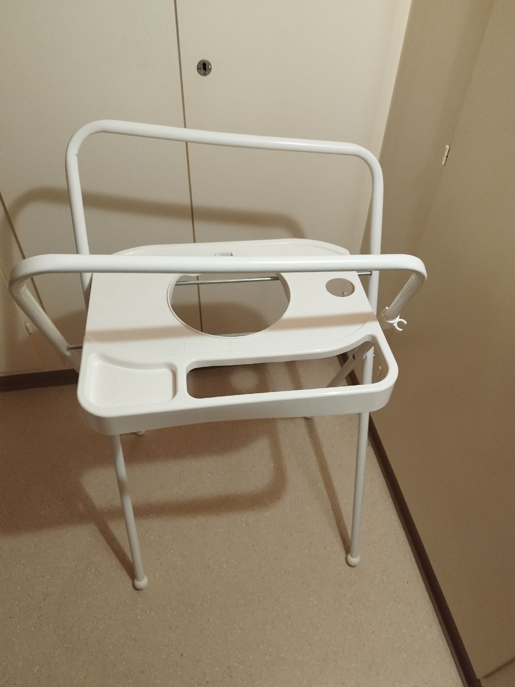 Badewannen: Baby Badewanne mit Gestell – Neu (gemäss Beschreibung) aus Appenzell von Bal.g 6