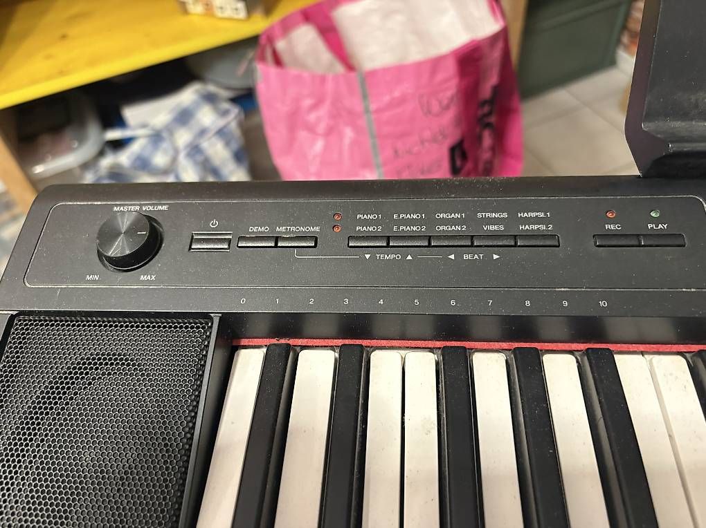 Strumenti musicali: Yamaha Keyboard – Usato da Muri b. Bern venduto da Mabigsp 1