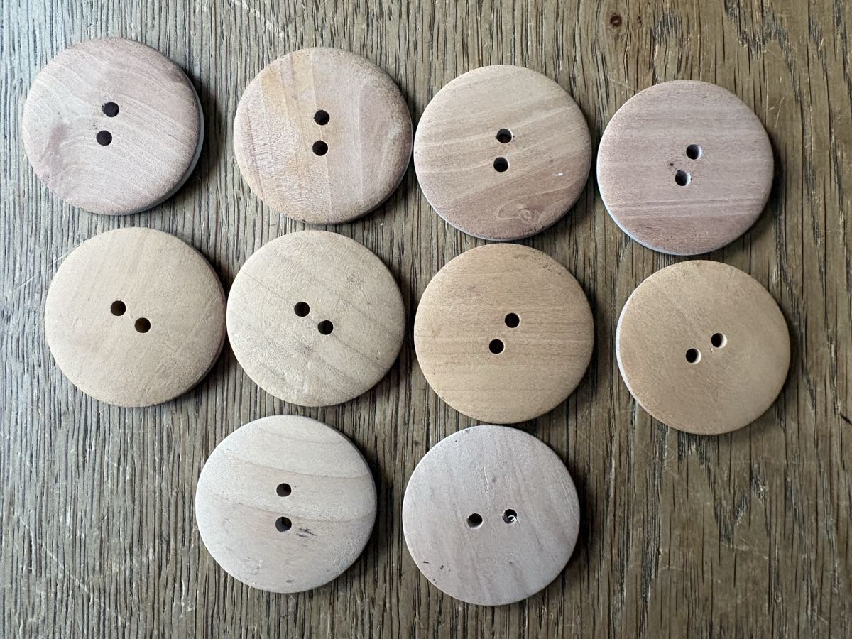 Bottoni: 10 grosse dekorative Holzknöpfe – Nuovo (secondo la descrizione) da Baden venduto da jdif 2